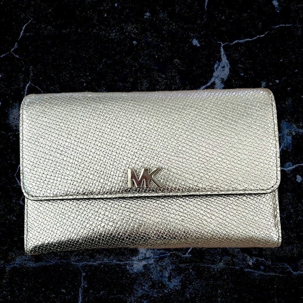 Michael Michael Kors multi-function phone wallet - image 3